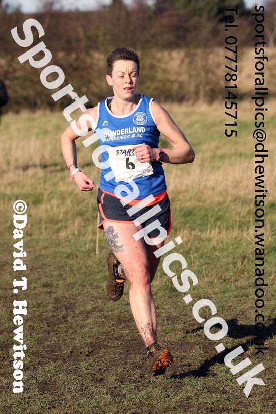 Womens masters and mens over-65s North Eastern Masters, Wallsend. Photo: David T. Hewitson/Sports for All Pics